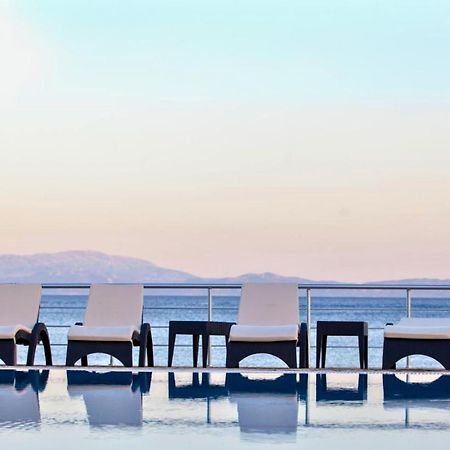 Blue Waves Luxury Suites By The Sea Plomari Eksteriør bilde