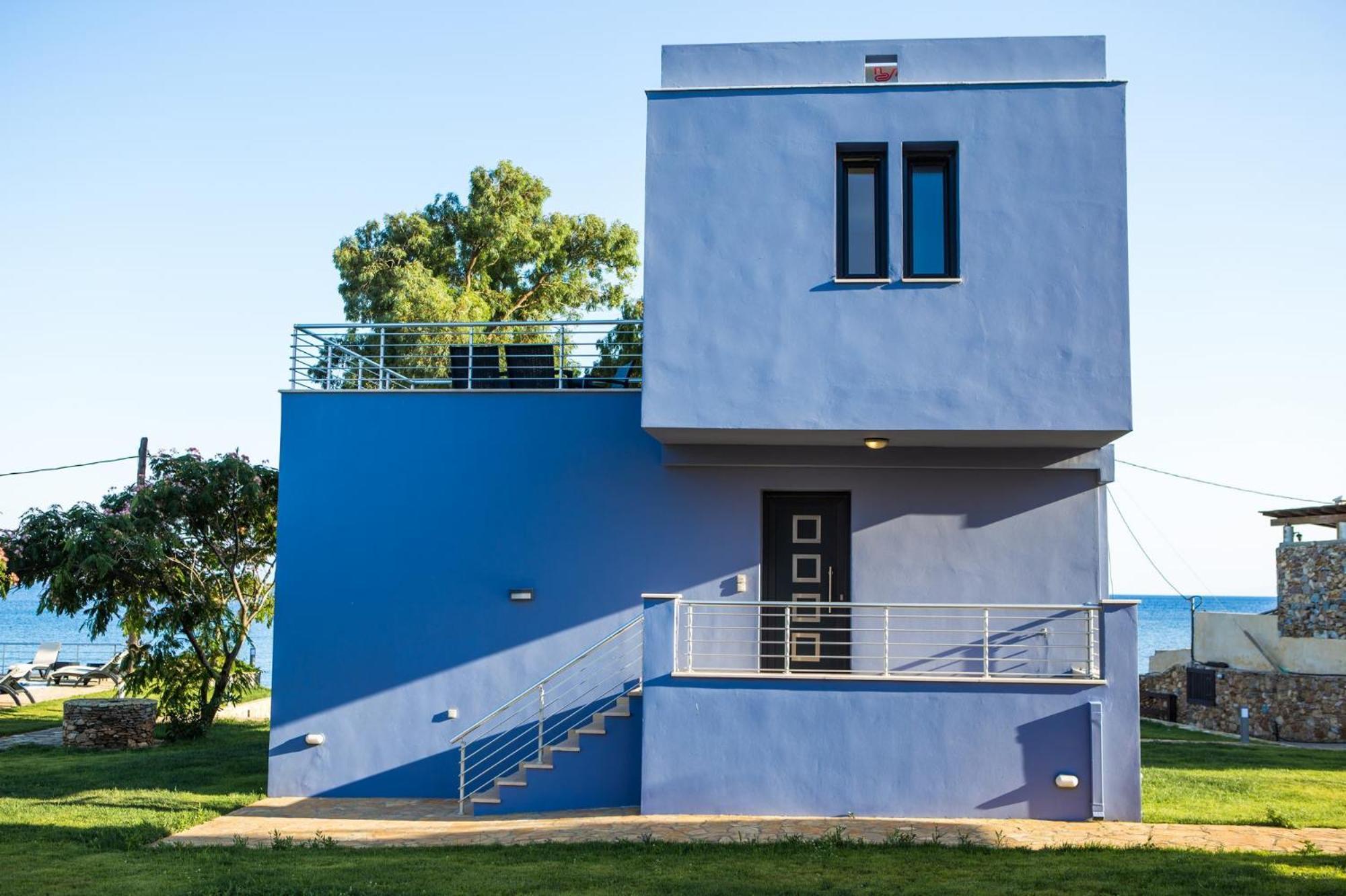 Blue Waves Luxury Suites By The Sea Plomari Eksteriør bilde